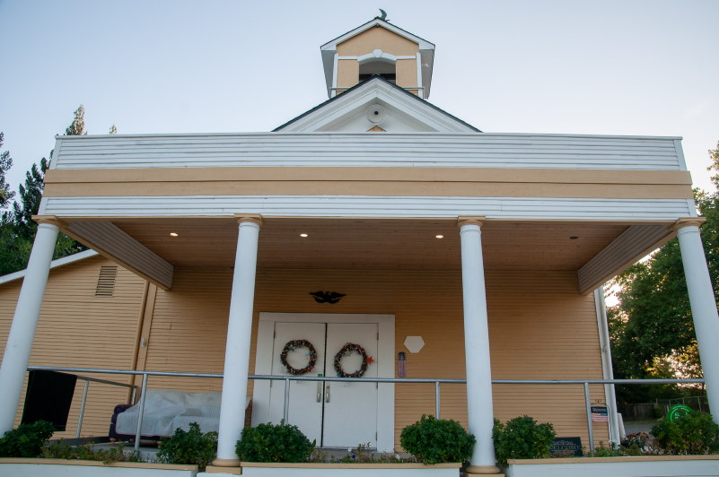Citrus Heights schoolhouse, veterans center