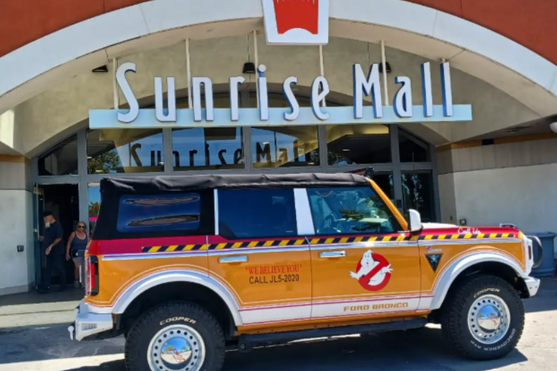 The Ghostbusters at Sunrise Mall