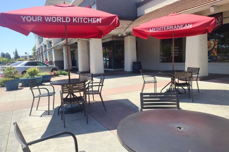 A fast-casual noodle restaurant outdoor patio in Citrus Heights.