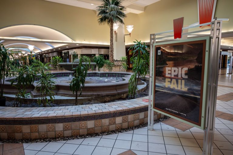 The interior of Sunrise Mall // Mike Hazlip